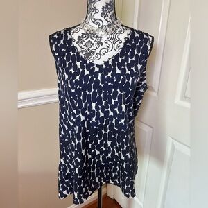 Eclair, women’s sleeveless Navy & cream Top, size XL